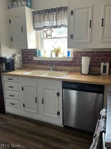 14730 Orchard Park Avenue, Cleveland, OH 44111