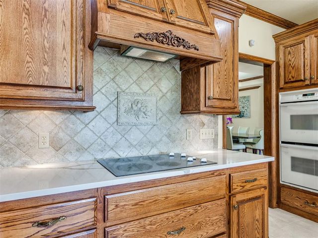 1700 Eagle Drive, Edmond, OK 73034