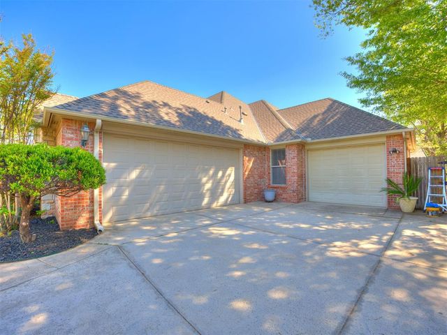 1700 Eagle Drive, Edmond, OK 73034