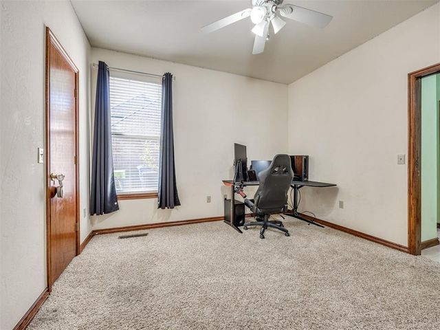1700 Eagle Drive, Edmond, OK 73034