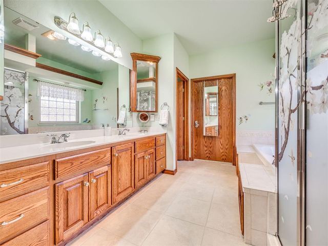 1700 Eagle Drive, Edmond, OK 73034