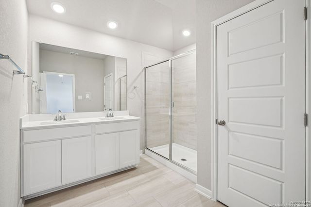 10295 King Robert, San Antonio, TX 78239