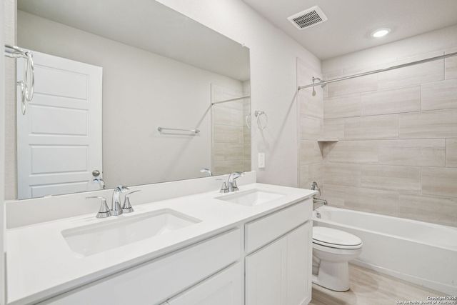 10295 King Robert, San Antonio, TX 78239