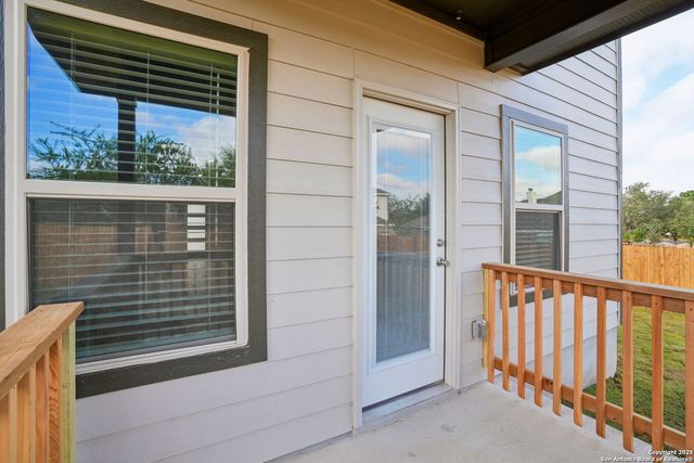 10295 King Robert, San Antonio, TX 78239