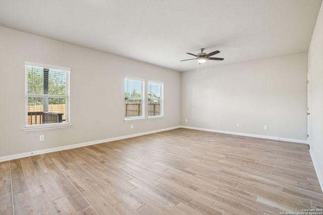 10295 King Robert, San Antonio, TX 78239