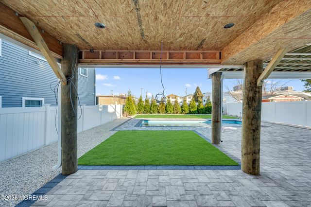 58 I Street, Seaside Park, NJ 08752