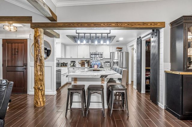 2411 Driftwood, Madera, CA 93637