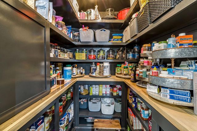 2411 Driftwood, Madera, CA 93637