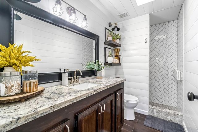 2411 Driftwood, Madera, CA 93637