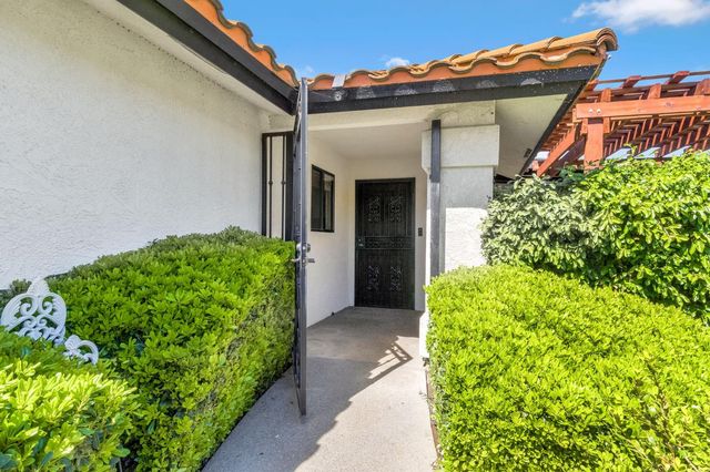 2411 Driftwood, Madera, CA 93637