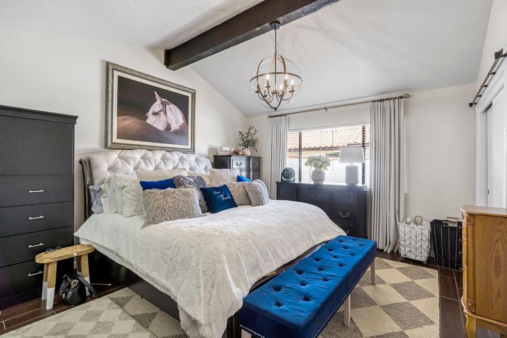 Image 21 of property listing at 2411 Driftwood, Madera, CA 93637