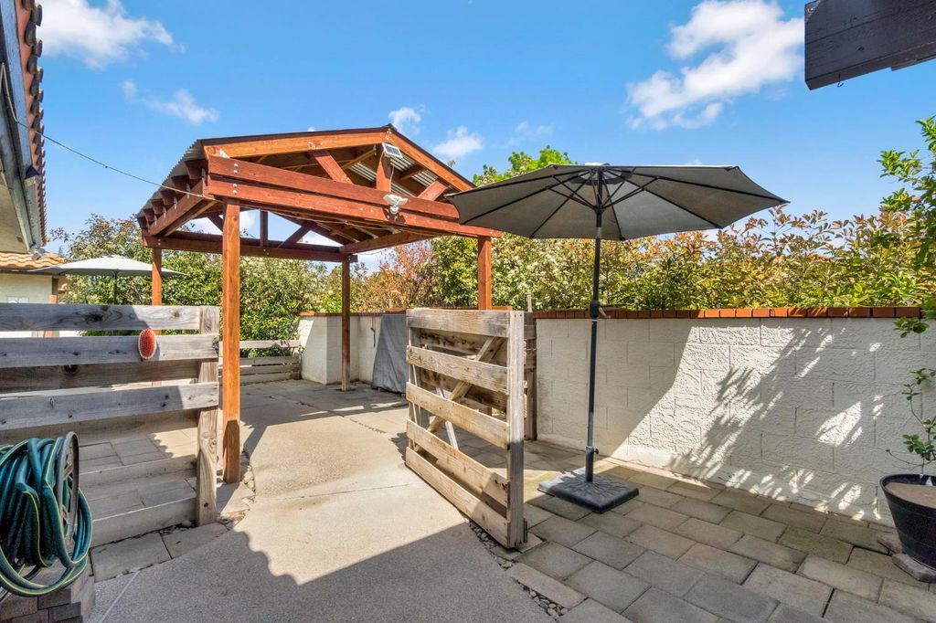 Image 28 of property listing at 2411 Driftwood, Madera, CA 93637