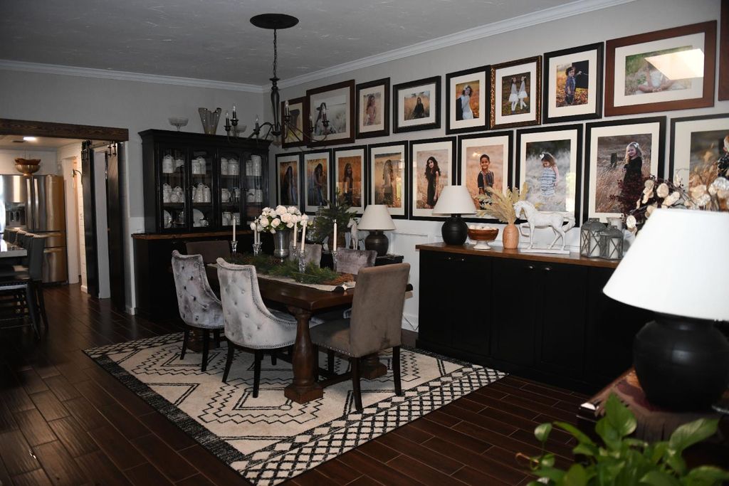 Image 5 of property listing at 2411 Driftwood, Madera, CA 93637