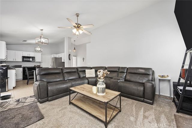 7511 Stone Breakers Avenue, Bakersfield, CA 93313