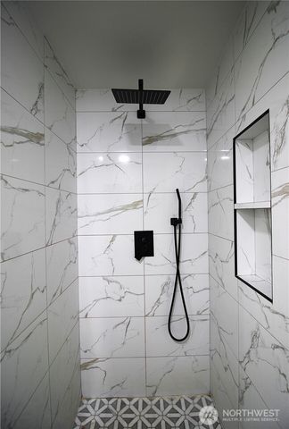 35030 19th Avenue SW, Federal Way, WA 98023