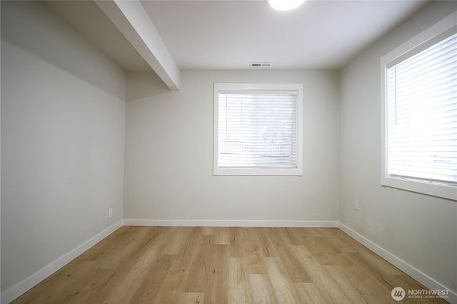 35030 19th Avenue SW, Federal Way, WA 98023