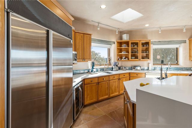 66 Three Rock Road, Santa Fe, NM 87506