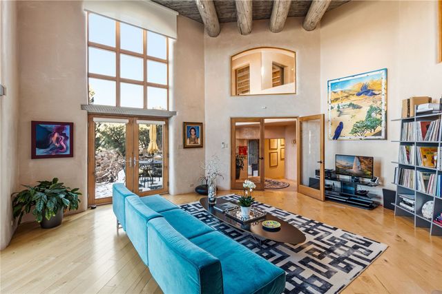 66 Three Rock Road, Santa Fe, NM 87506