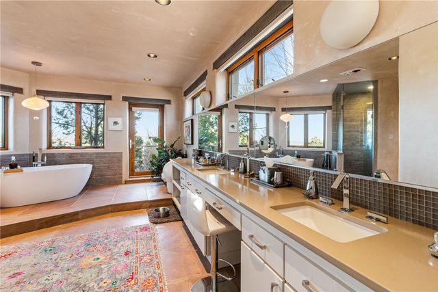 66 Three Rock Road, Santa Fe, NM 87506