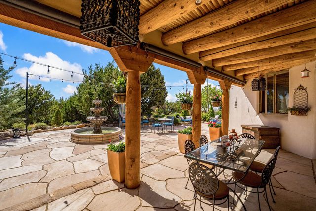 66 Three Rock Road, Santa Fe, NM 87506