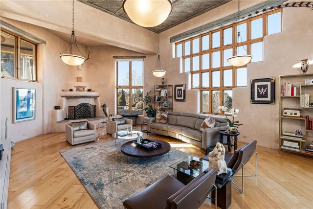 66 Three Rock Road, Santa Fe, NM 87506