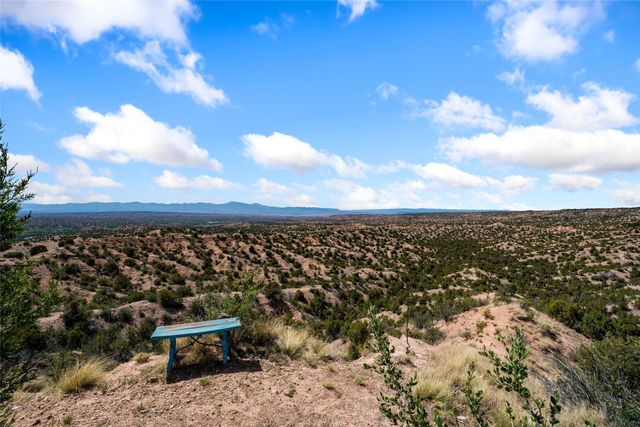 66 Three Rock Road, Santa Fe, NM 87506
