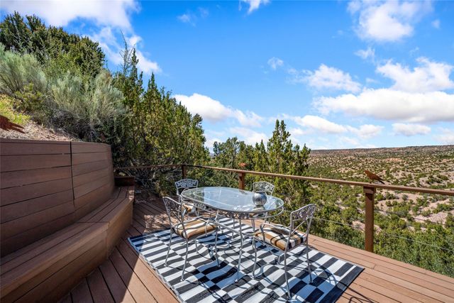 66 Three Rock Road, Santa Fe, NM 87506