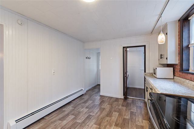 21 Maple Street, Lyons, NY 14489