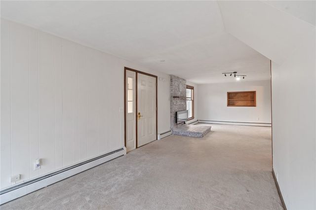 21 Maple Street, Lyons, NY 14489