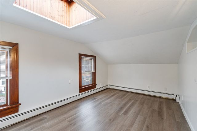 21 Maple Street, Lyons, NY 14489