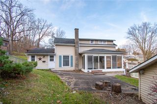 21 Maple Street, Lyons, NY 14489