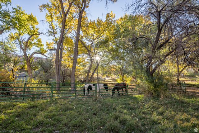 2927 S EAST BENCH RD, Moab, UT 84532