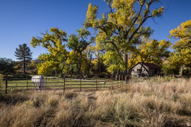 2927 S EAST BENCH RD, Moab, UT 84532