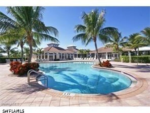 3025 Driftwood WAY 3203, Naples, FL 34109