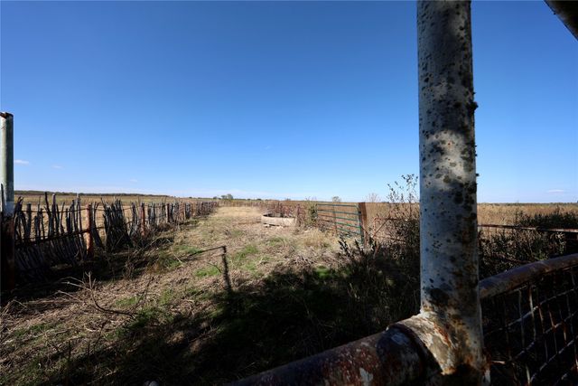 1600 County Road 1109a, Rio Vista, TX 76093