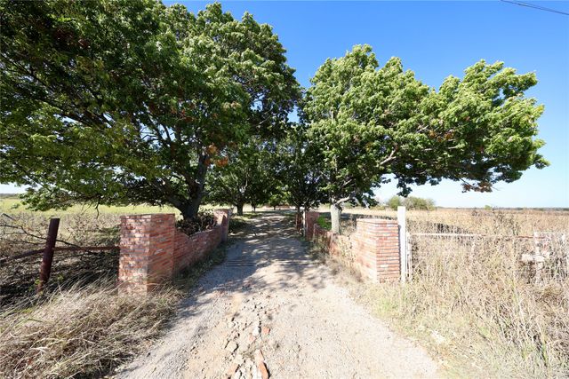 1600 County Road 1109a, Rio Vista, TX 76093