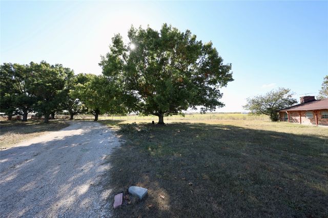 1600 County Road 1109a, Rio Vista, TX 76093