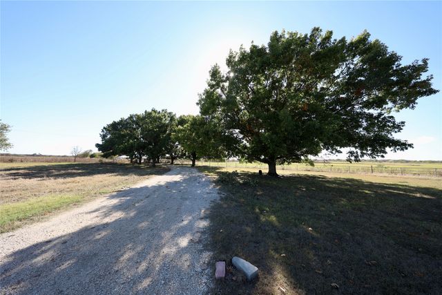 1600 County Road 1109a, Rio Vista, TX 76093