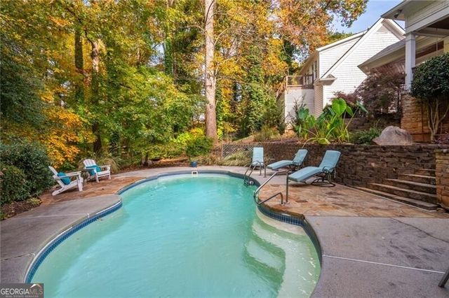 4150 Chimney Heights NE, Roswell, GA 30075