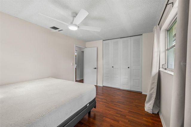 142 STAFFORD CIRCLE, Palm Harbor, FL 34684