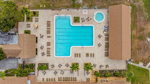 142 STAFFORD CIRCLE, Palm Harbor, FL 34684