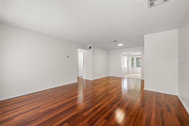 142 STAFFORD CIRCLE, Palm Harbor, FL 34684