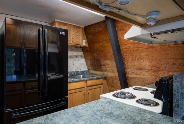 1500 Perch Way, Willits, CA 95490