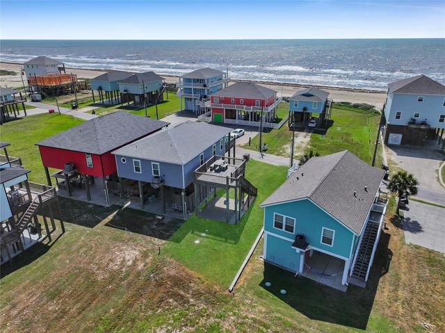 1811 Redfish Lane, Crystal Beach, TX 77650