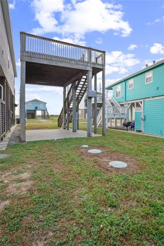1811 Redfish Lane, Crystal Beach, TX 77650