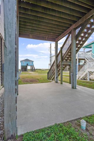 1811 Redfish Lane, Crystal Beach, TX 77650
