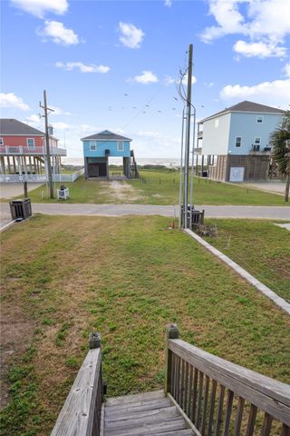 1811 Redfish Lane, Crystal Beach, TX 77650