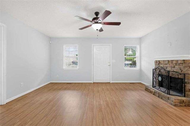 72 Victorian Circle, Dallas, GA 30157