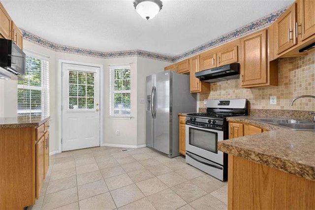 72 Victorian Circle, Dallas, GA 30157