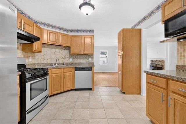72 Victorian Circle, Dallas, GA 30157